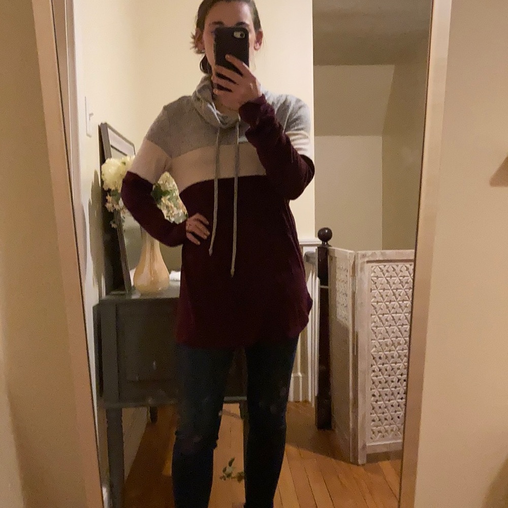 NWOT Comfy Sweater M